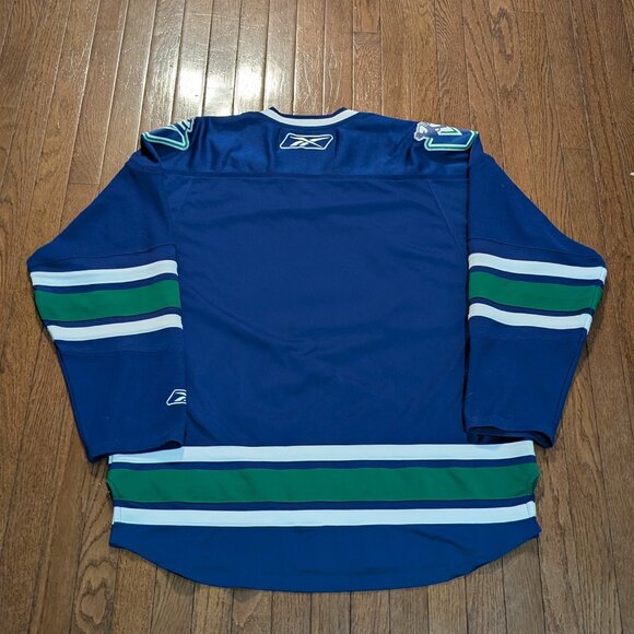 Vancouver Canucks Third Alternate Reebok Jersey - Size XXL - Picture 5 of 6